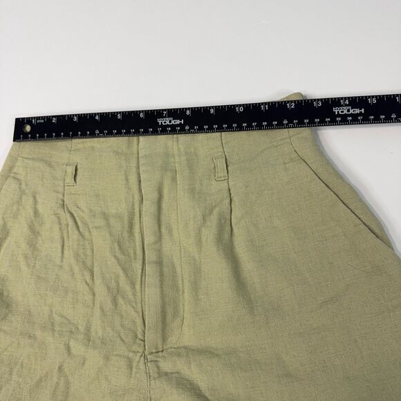 Abercrombie & Fitch Tailored Pleated Front Shorts Womens Size S Tan High Rise - Picture 6 of 9